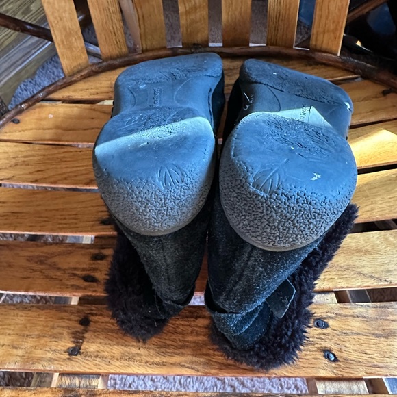 BearPaw square toe fur lined boots - Picture 11 of 13